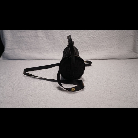 ❌❌❌SOLD❌❌❌ Fendi Mini Tubular Bag - Picture 9 of 13